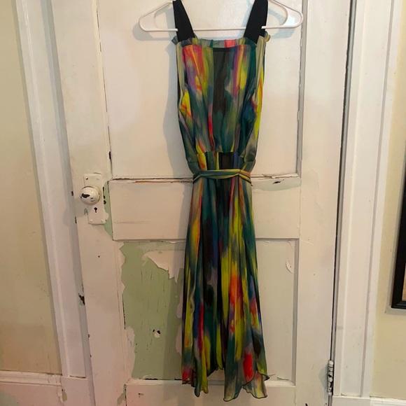 Vera Wang colorful flowy dress! - Picture 7 of 9